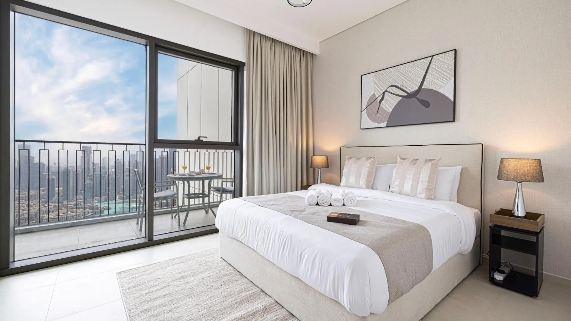 Premium 2 Bedroom High-Floor Apartment Offering Spectacular Burj Khalifa & Fountain Views, Steps Away From Dubai Mall - Downtown Dubai By Stayfinity - Max 8 Guests 0*,